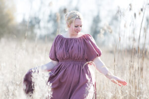 Test-Shooting für stilvolle Babybauch-Kleider im Fotostudio Donauwörth